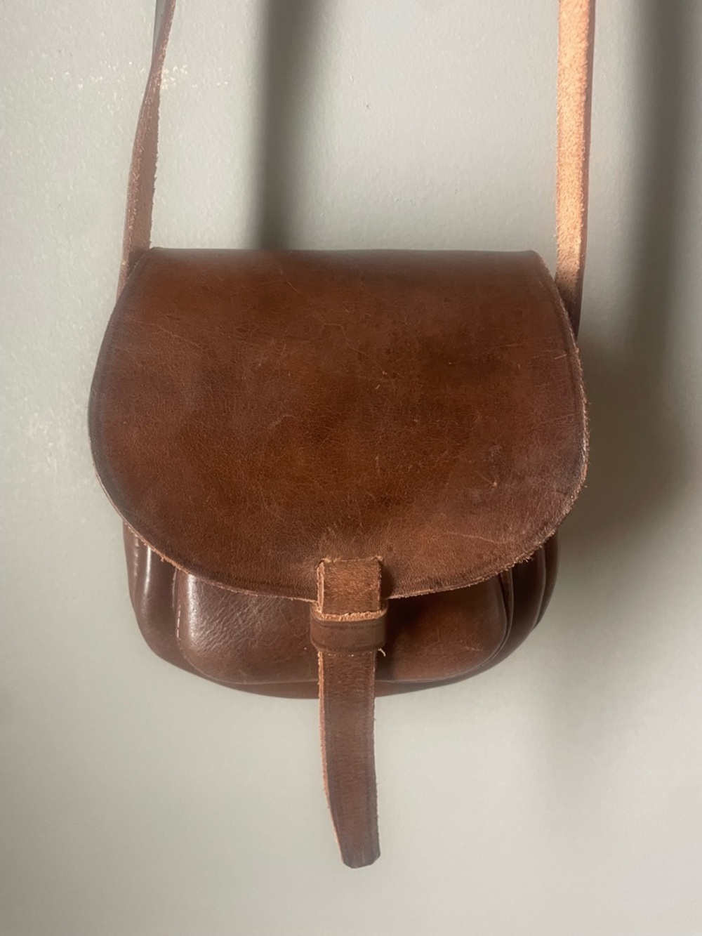 Classic Brown Leather Women's Crossbody Saddle Bag